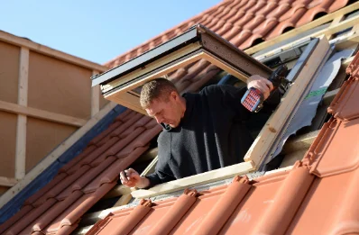 Pose de fenêtres de toit Velux à Coren